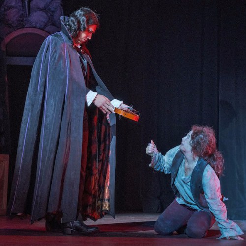 10_ZACH_Dracula_5093_Photo_ Kirk Tuck